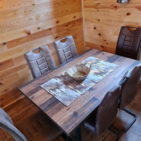 זבליאק Original Wooden Lodge 2 מראה חיצוני תמונה