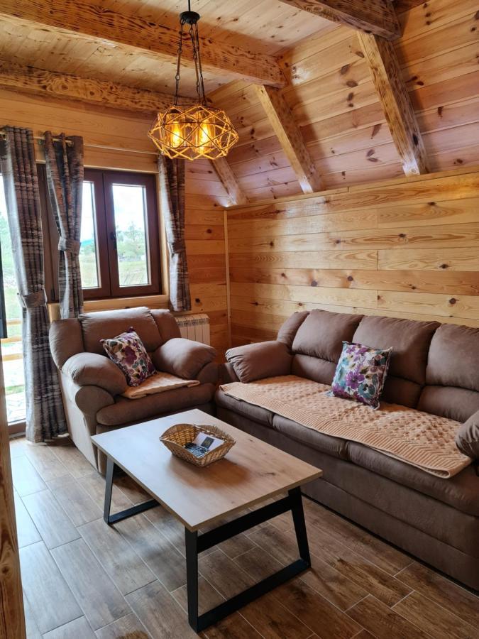 זבליאק Original Wooden Lodge 2 מראה חיצוני תמונה